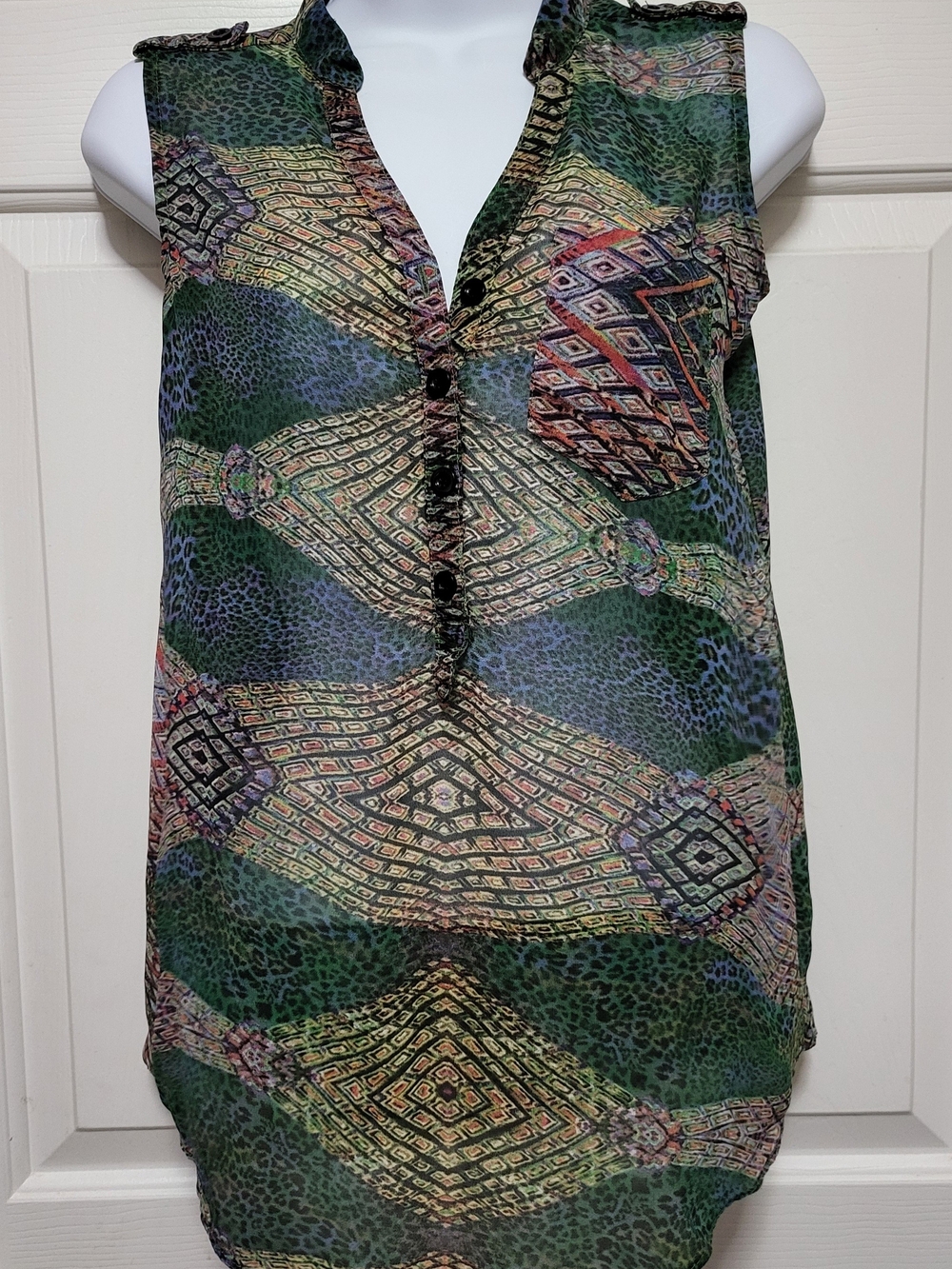 Love Notes Green Multi-Pattern Sleeveless V-Neck Camisole